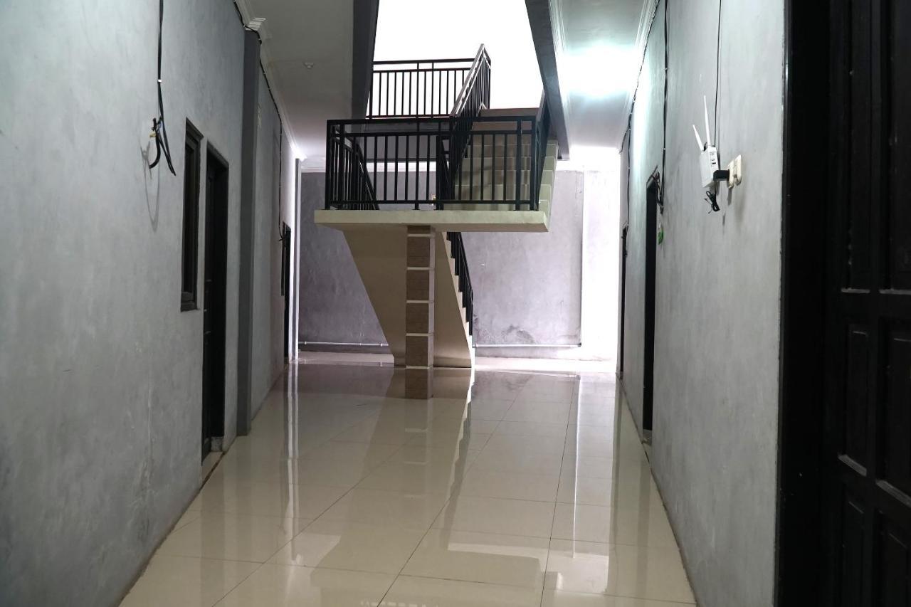 OYO 1034 Pondok Mulia Guest House Syariah Balikpapan (Borneo) Exterior foto