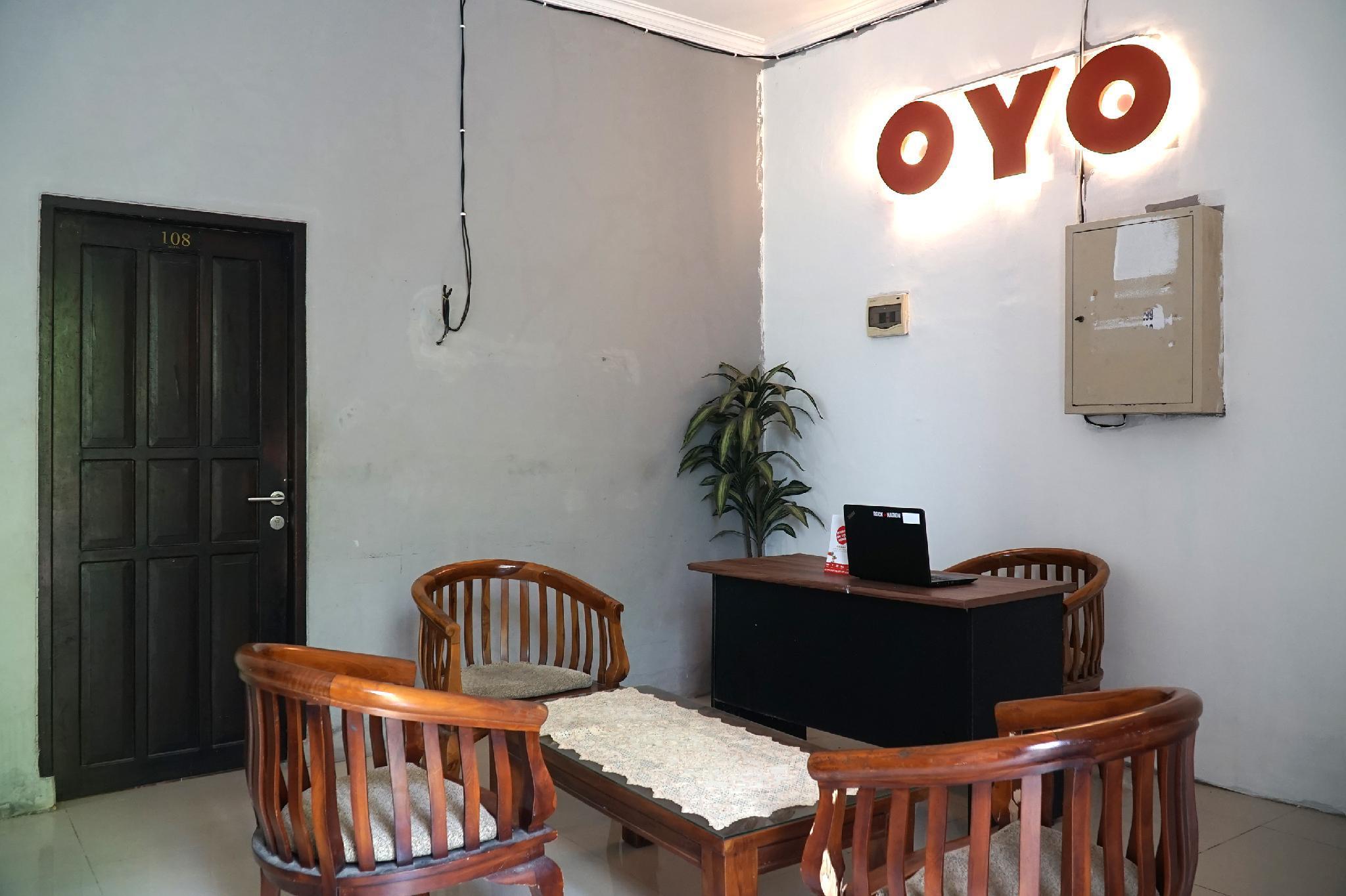 OYO 1034 Pondok Mulia Guest House Syariah Balikpapan (Borneo) Exterior foto